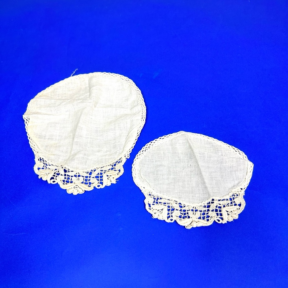 Vintage Set of Two Doilies